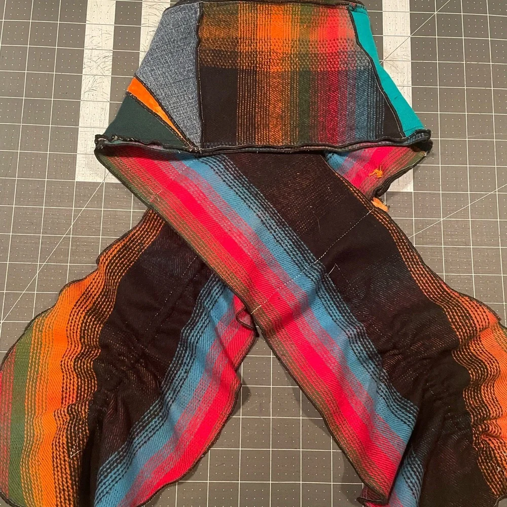 Drawstring scarf - Picture 2 of 2
